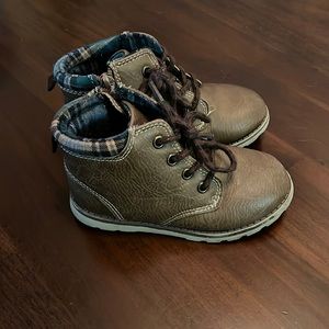 Boys Carter Boots 9T